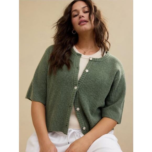 aerie Sweaters - NWOT Aerie Unreal Short Sleeve Cardigan Sz XL Button Front Olive Green Relaxed